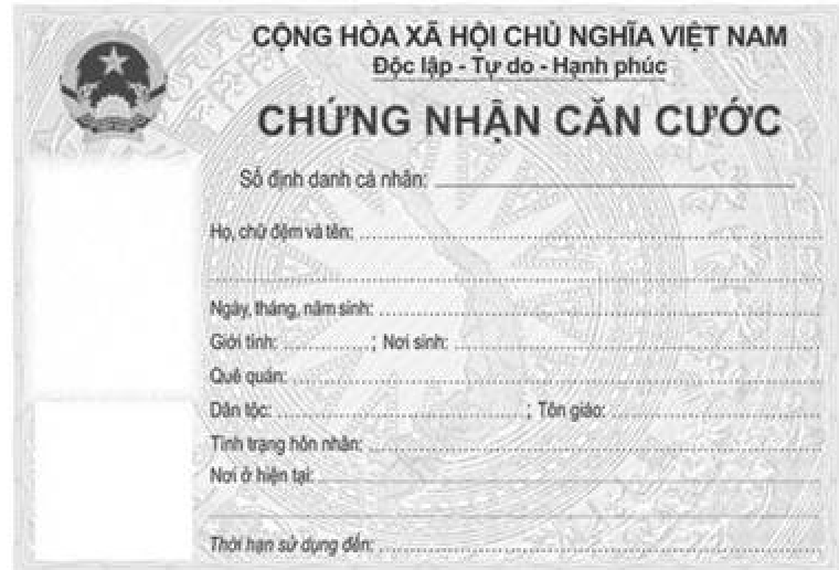  Mặt trước của giấy chứng nhận căn cước được cấp cho người gốc Việt Nam chưa xác định được quốc tịch đang sinh sống tại Việt Nam.