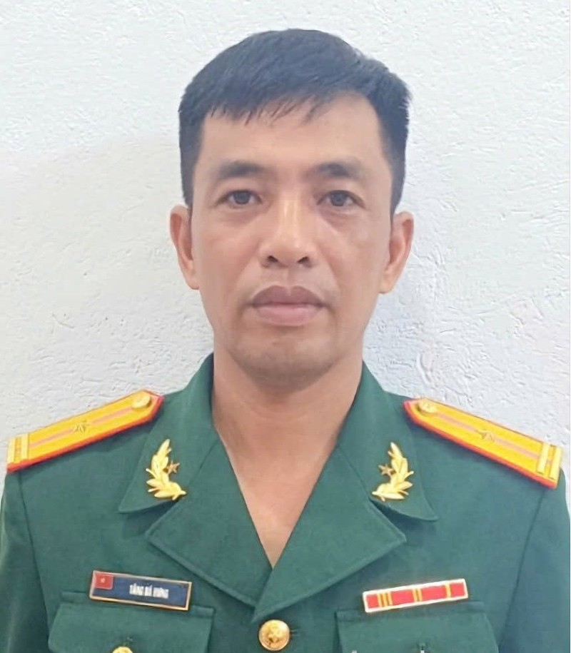  Trung tá Tăng Bá Hưng 