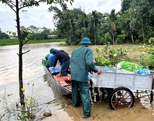  Mưa lũ gây ngập lụt, cô lập cục bộ hơn 2.000 hộ dân ở huyện Thường Xuân