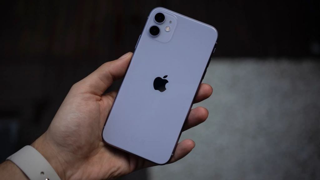  iPhone 11 chính thức bị 