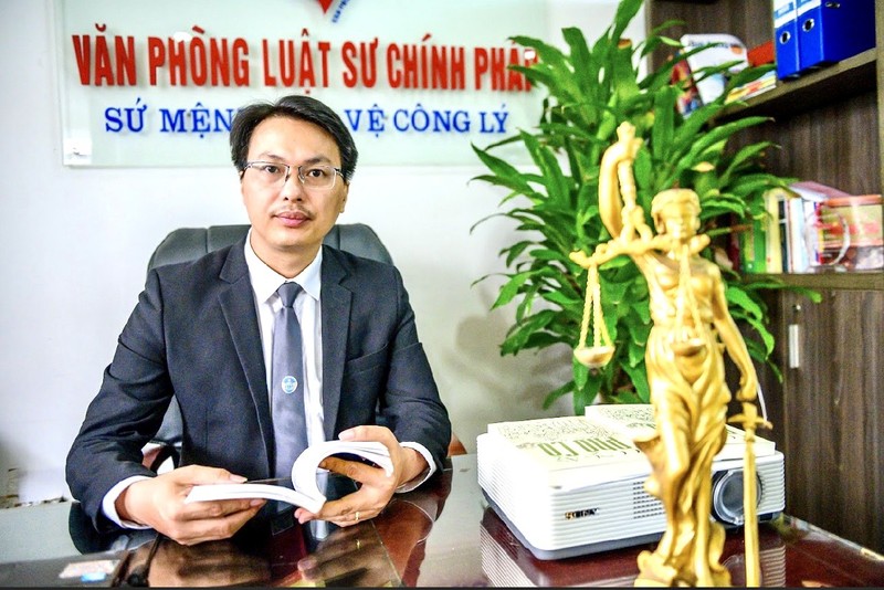  Tiến sĩ, luật sư Đặng Văn Cường, Uỷ viên Ban chấp hành Hội bảo vệ Quyền trẻ em Việt Nam, Trưởng Văn Phòng luật sư Chính Pháp (Đoàn luật sư TP Hà Nội) 