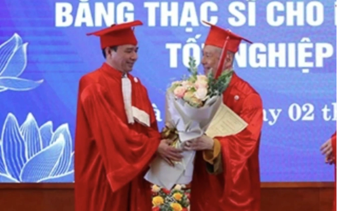  Trường Đại học Luật Hà Nội và Đại học Hà Nội đều đang làm thủ tục thu hồi văn bằng đã cấp cho ông Vương Tấn Việt 