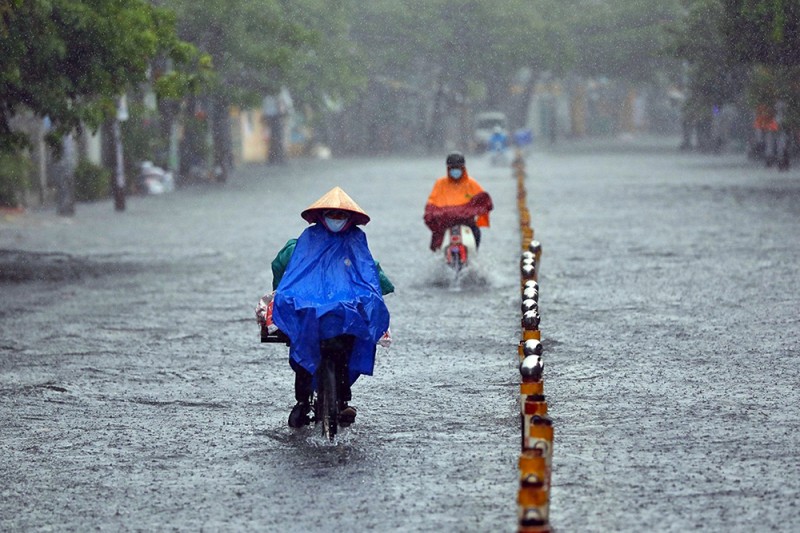  Mưa lớn trên diện rộng diễn ra ở miền Trung. 