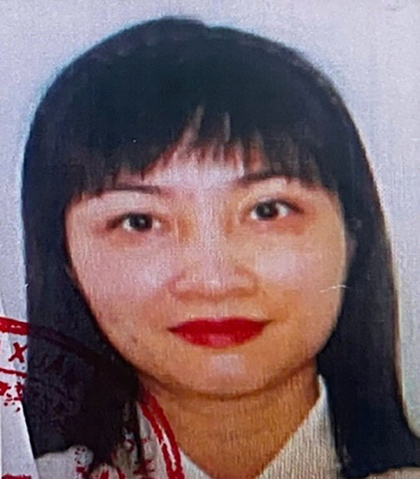   Phương Thị Hồng Nhung. 