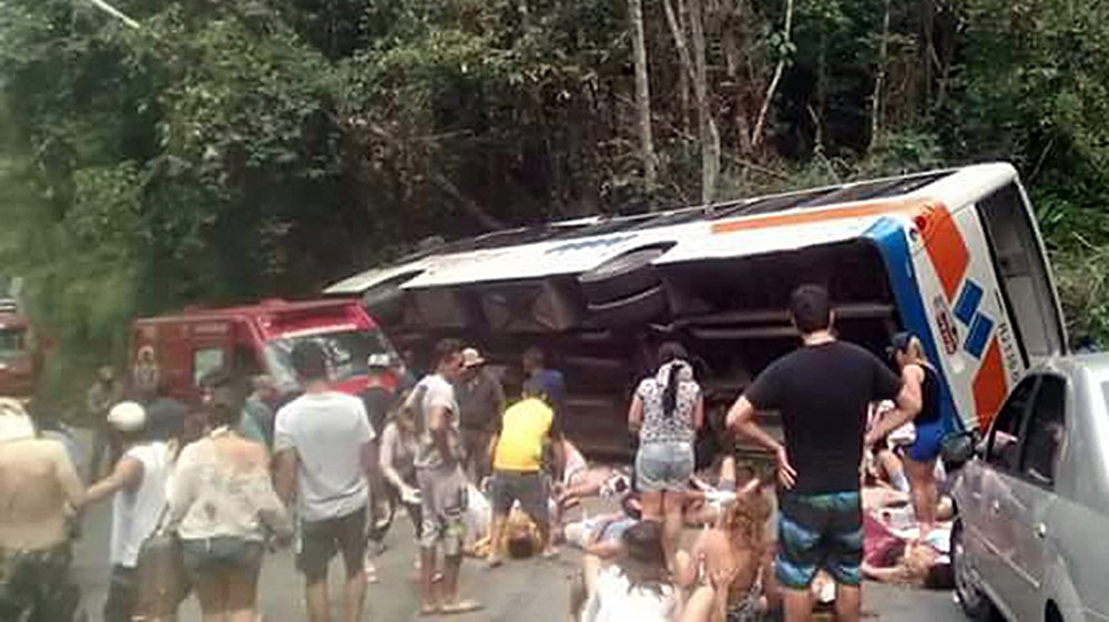  Hiện trường một vụ tai nạn giao thông ở Brazil. Ảnh: CGTN