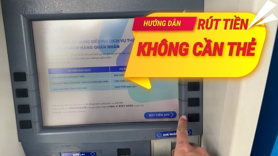  Hiện tại, rất nhiều ngân hàng áp dụng hình thức rút tiền không cần dùng thẻ ATM do sự phát triển mạnh mẽ của các tính năng trên điện thoại.