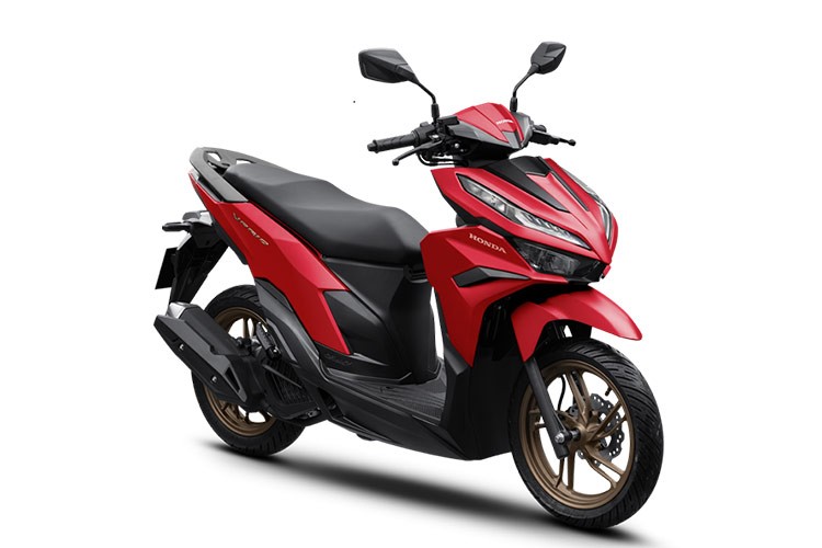   Vario 125 được trang bị bộ mâm kích thước 14 inch, bộ lốp 90/80 ở phía trước và 100/80 ở phía sau.