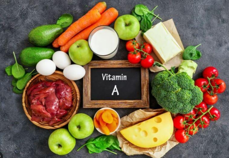  Việc bổ sung vitamin A là vô cùng quan trọng cả trước và trong khi đang mắc sởi, giúp hạn chế các biến chứng do sởi gây ra cho mắt.