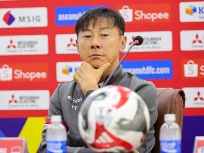   HLV Shin Tae Yong không thể giúp Indonesia có lần đầu vô địch AFF Cup.