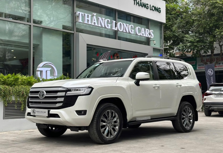  Land Cruiser Prado và Land Cruiser 300 điều chỉnh tăng 9 triệu đồng. 