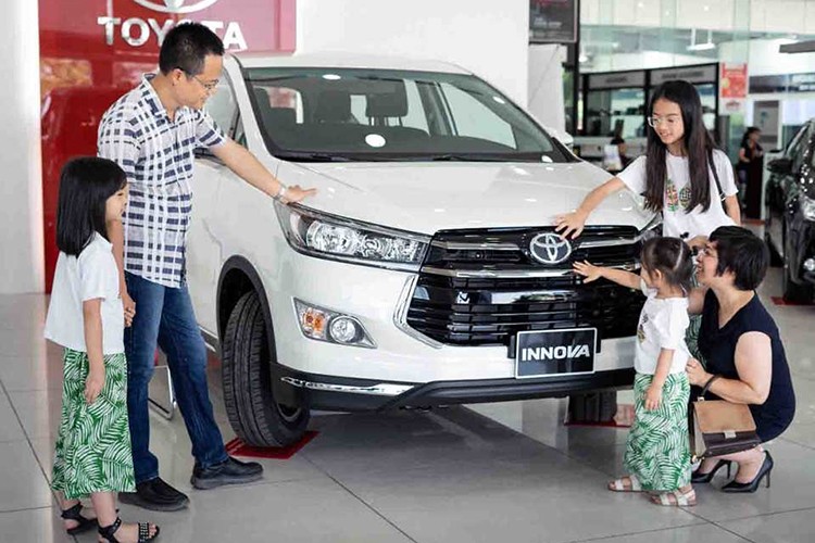  Toyota cũng tung ra chính sách hỗ trợ 50-100% lệ phí trước bạ cho các mẫu xe bán chạy của hãng trong tháng cận Tết 2025.