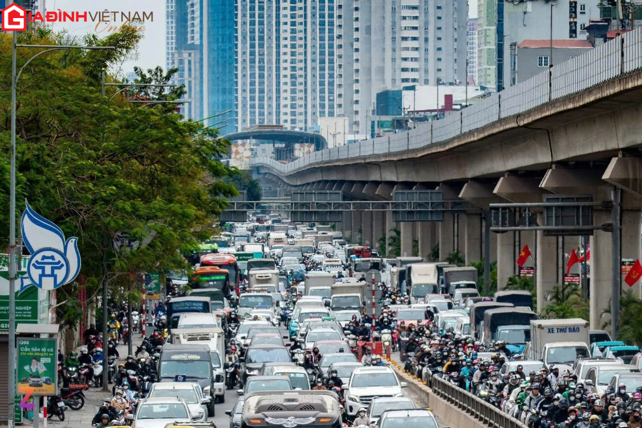  Tình trạng ùn tắc diễn ra thường xuyên tại các thành phố lớn 