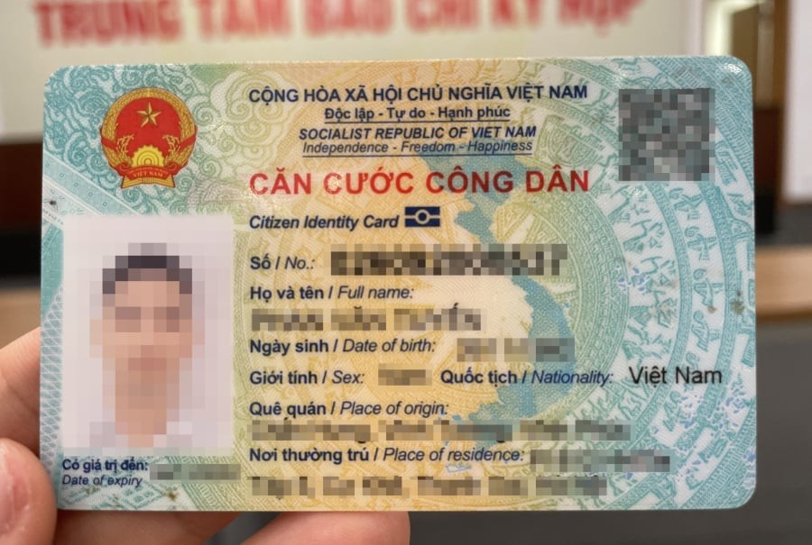  Thẻ căn cước phải được đổi khi công dân đủ 14 tuổi, 25 tuổi, 40 tuổi và 60 tuổi.