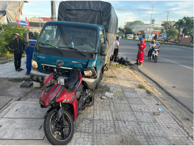  Hiện trường vụ tai nạn ở Bà Rịa - Vũng Tàu khiến một người tử vong, một người bị thương - Ảnh: Báo Giao Thông