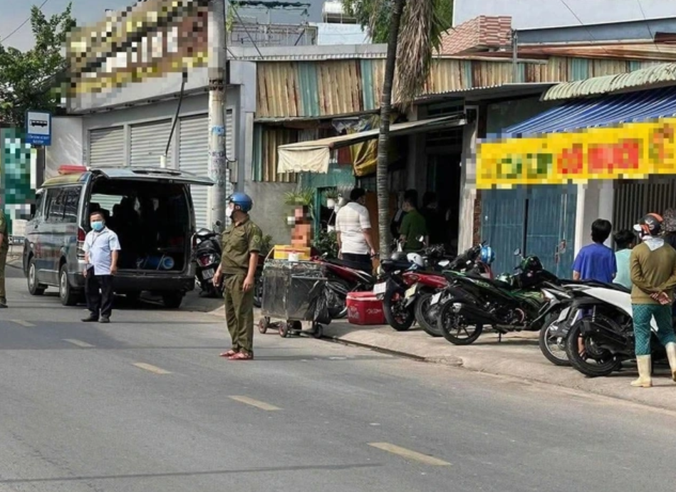  Công an điều tra vụ người phụ nữ tử vong - Ảnh: Báo Thanh Niên