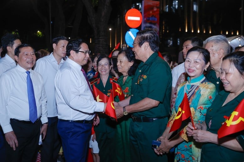 Thủ tướng Phạm Minh Chính tại điểm cầu Hà Nội.
