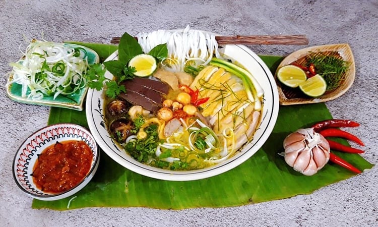 Cách làm phở gà ngon