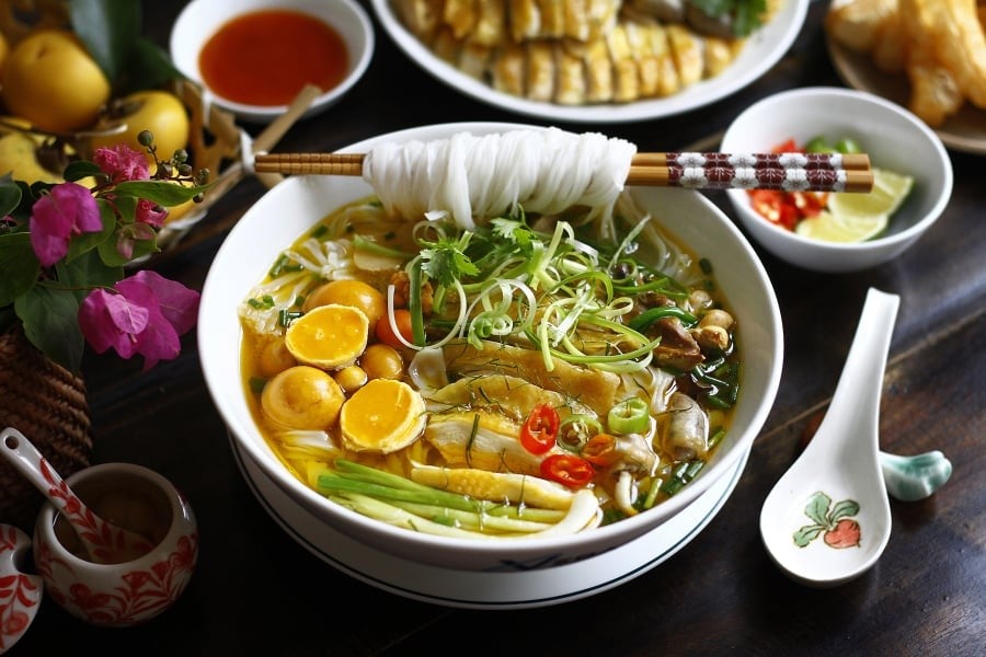 Làm phở gà ngon tại nhà