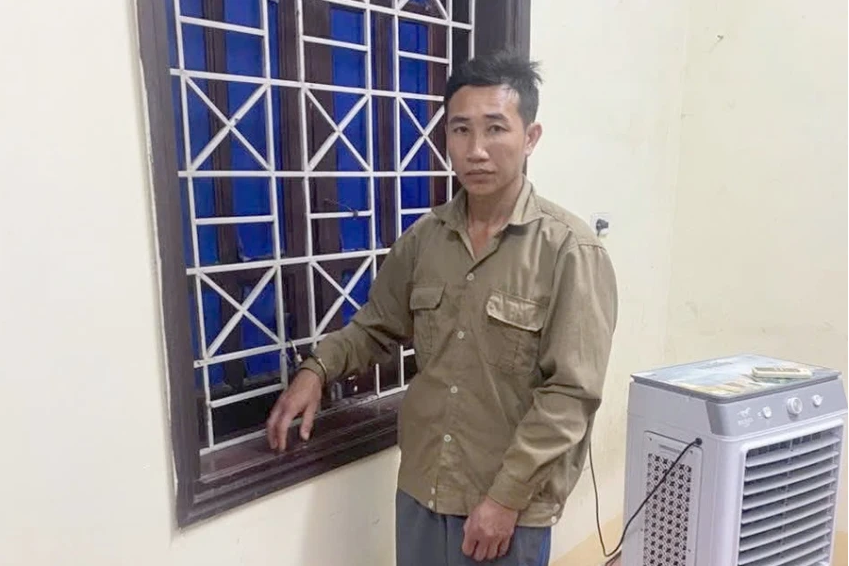 Thúy bị công an bắt giữ - Ảnh: Báo Pháp Luật TP. Hồ Chí Minh