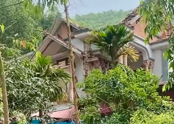 Hiện trường nơi xảy ra vụ nổ.