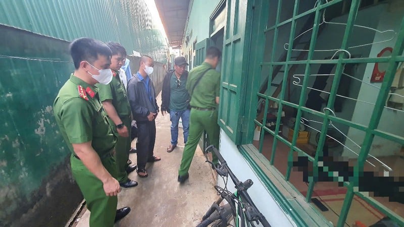 Cơ quan chức năng điều tra nguyên nhân tử vong của nam sinh viên