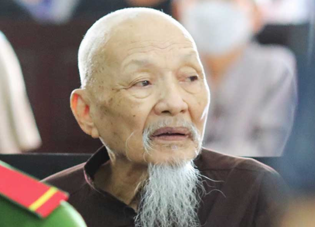 Bị cáo Lê Tùng Vân tại phiên sơ thẩm năm 2022 - Ảnh: VietNamNet