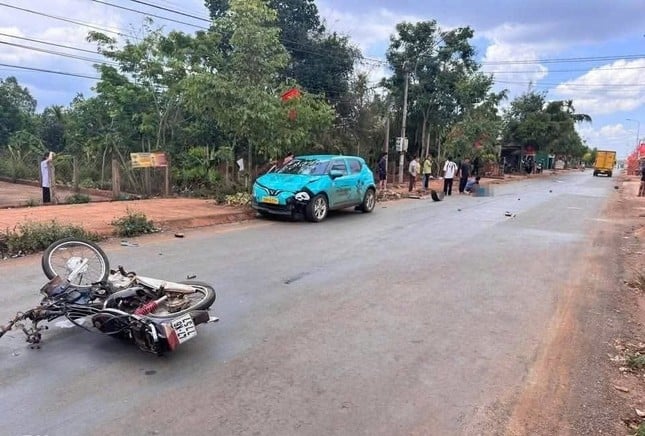 Vụ tai nạn ở Đắk Lắk cũng làm 1 người đi xe máy tử vong. Ảnh: Báo Tiền Phong.