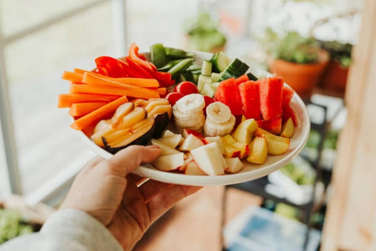 Một trong những vai trò nổi bật nhất của chất xơ là cải thiện hệ tiêu hóa. (Ảnh: iStock)