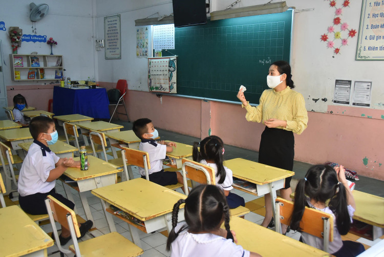 Dạy thêm 1 - 2 học sinh tại nhà có phải đăng ký kinh doanh?