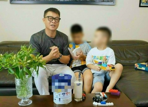 Ông Trần Quang Minh (biên tập viên Quang Minh) vừa bị xử phạt 37,5 triệu đồng do có vi phạm trong hoạt động quảng cáo - Ảnh: Báo Người Lao Động