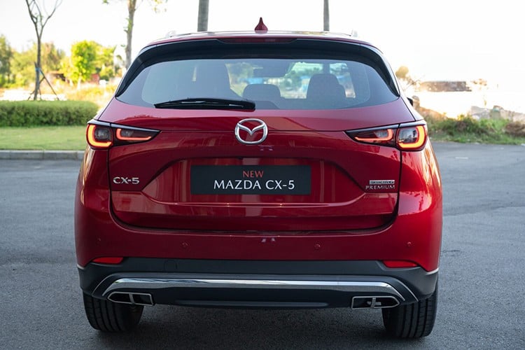 Tháng 4 vừa qua, Mazda CX-5 2025 được giảm giá chính hãng 15-20 triệu đồng, tùy từng phiên bản.