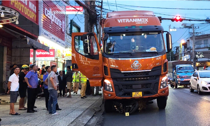Lực lượng chức năng tổ chức điều tra, làm rõ vụ việc - Ảnh: Báo Dân trí