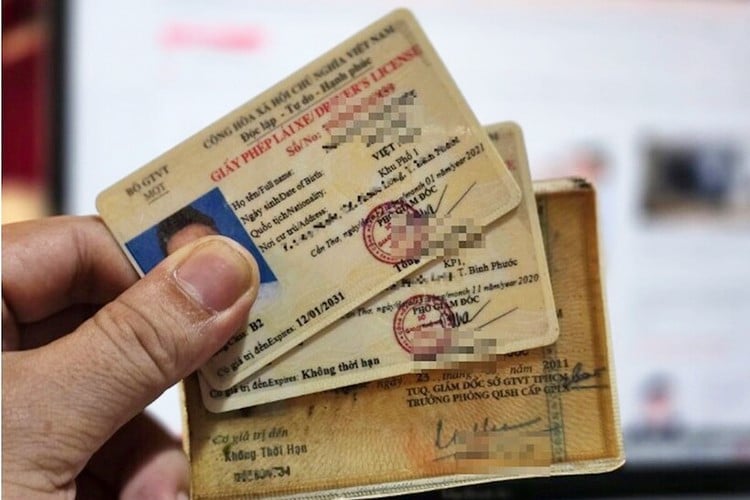 Thông tư 12/2025/TT-BCA (Thông tư 12) của Bộ Công an có hiệu lực từ ngày 1/3/2025, đã có một số thay đổi trong quy định đổi lại bằng lái xe.