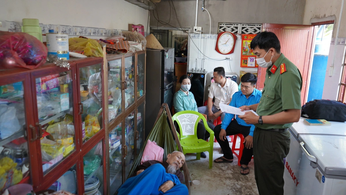 Công an tỉnh Long An ra quyết định khởi tố vụ án, khởi tố bị can với ông Lê Tùng Vân về tội loạn luân. Ảnh: Báo Tuổi Trẻ.