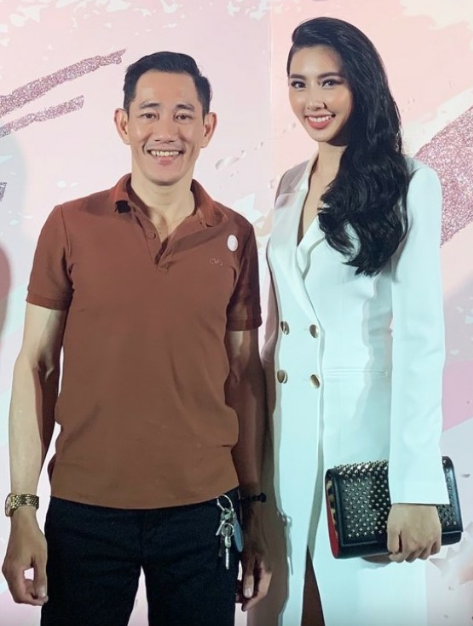 Ông Ti Ti bên cạnh con gái Thùy Tiên