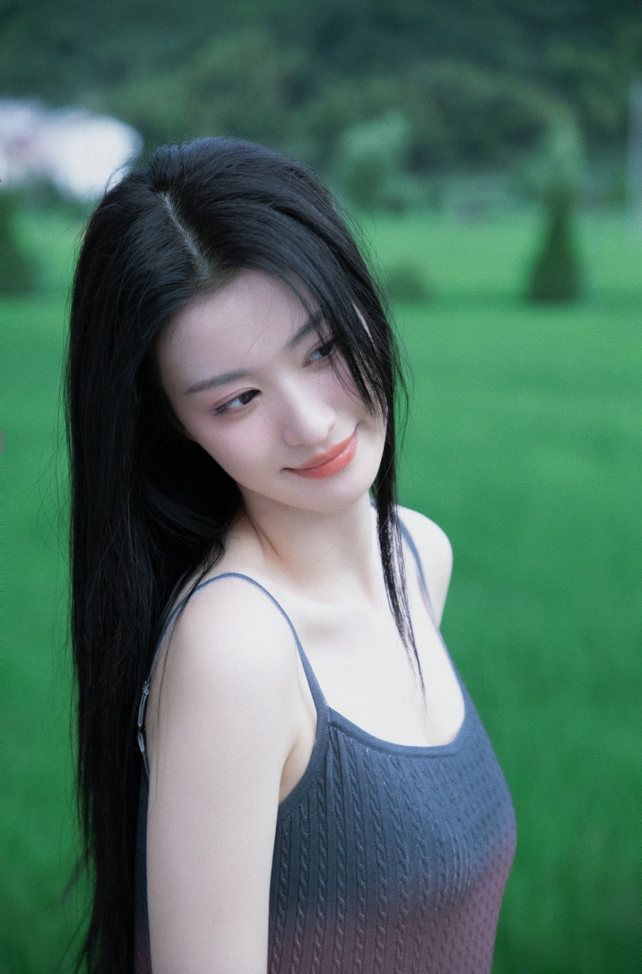 Công việc của người tuổi Sửu tiến triển vô cùng suôn sẻ nhờ có Tam Hội phù trợ trong ngày 26/5 - Ảnh minh họa: Internet