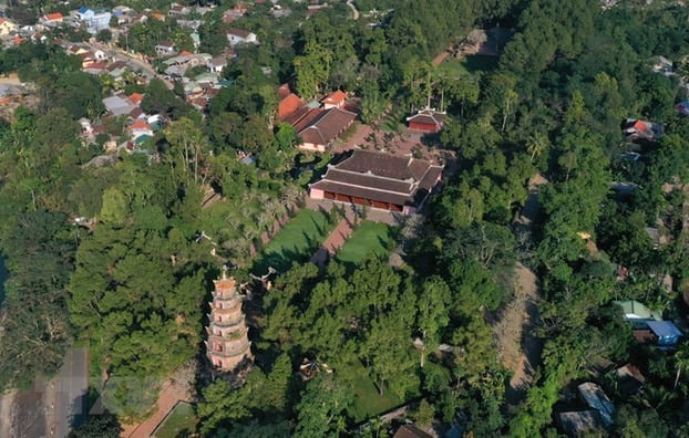 Toàn cảnh chùa Thiên Mụ (Ảnh: Hồ Cầu)