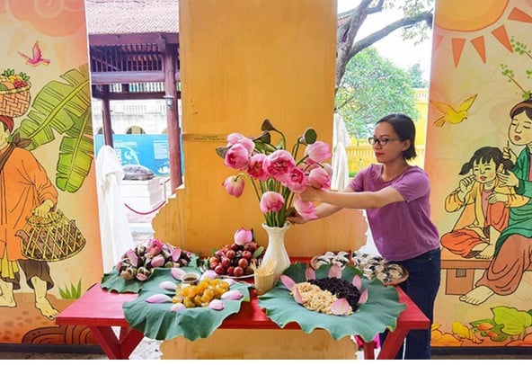 Tết Đoan ngọ còn là thời điểm vàng để thực hiện các nghi lễ tạo phúc, thu hút năng lượng tích cực cho gia đình. Ảnh: Báo Bình Phước.