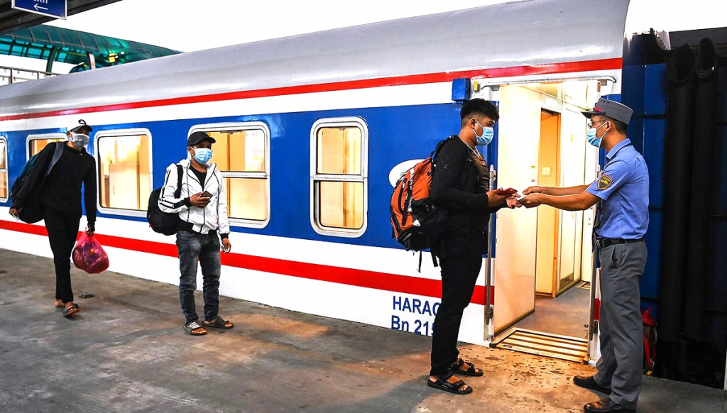 Ngành đường sắt giảm giá tàu cho học sinh, sinh viên từ ngày 28/5 đến 31/10/2025.