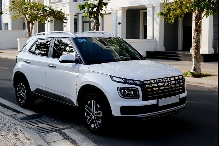 Venue đang được ưu đãi về thuế trước bạ tại các đại lý Hyundai.