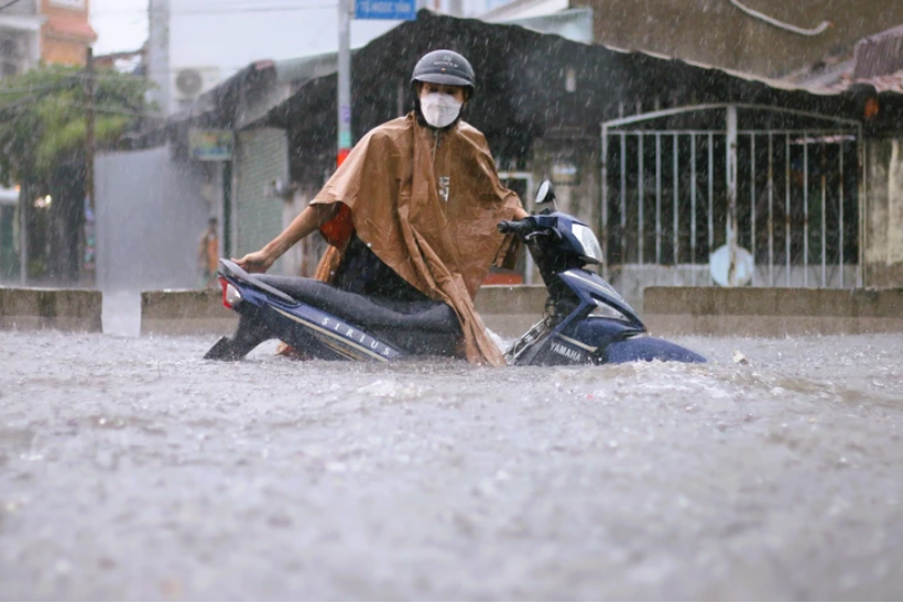 Nam Bộ sẽ có đợt mưa to những ngày tới - Ảnh: Báo Tuổi Trẻ