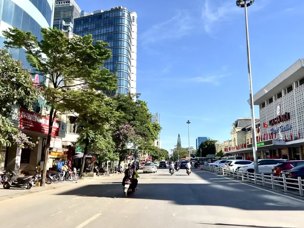 Dự báo thời tiết 6/6: Bắc Bộ, Trung Bộ có mây, ngày nắng; Nam Bộ có mưa rải rác. Ảnh: Vân Lê