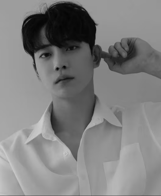 Nam người mẫu Kim Jong Seok