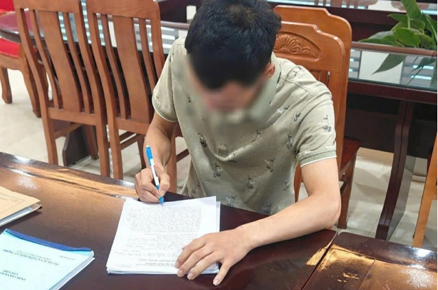 H.V.N. thừa nhận hành vi đăng tải thông tin sai sự thật lên mạng xã hội - Ảnh: Báo Dân trí