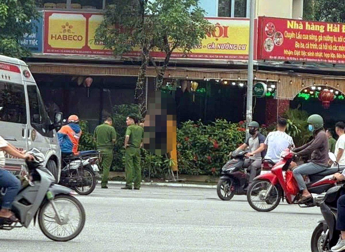 Khu vực phát hiện nam thanh niên tử vong trong tư thế treo cổ - Ảnh: VietNamNet