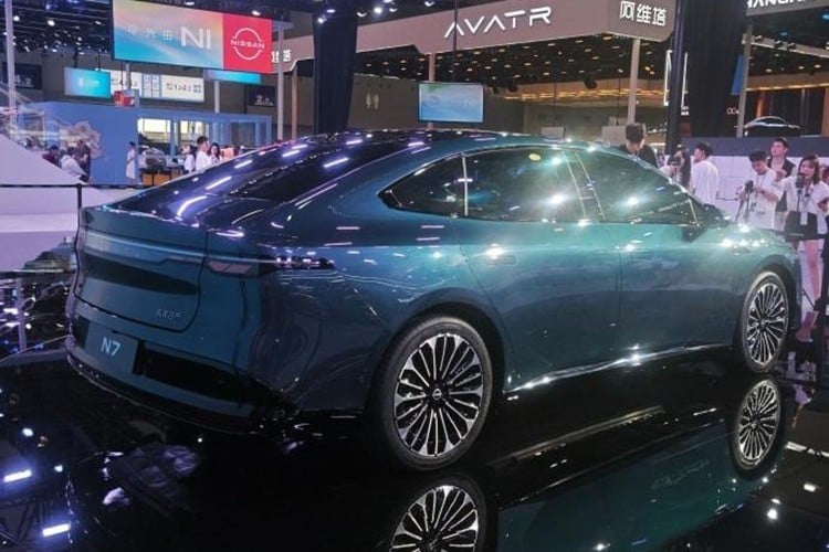 Theo Car News China, hơn 60% lượng đơn đặt hàng Nissan N7 tại Trung Quốc thuộc về phiên bản Max cao cấp nhất.