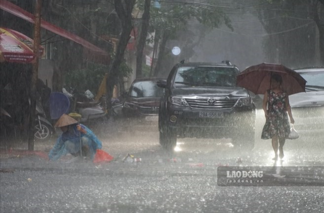 Dự báo thời tiết ở Bắc Bộ có nơi mưa to đến rất to trong đêm nay 20/6 - Ảnh: Báo Lao Động