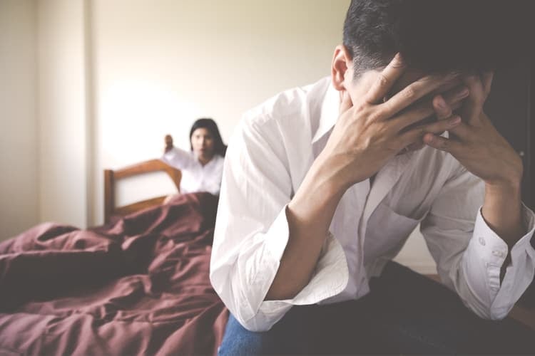 Tâm lý căng thẳng, trầm cảm làm giảm ham muốn tình dục. (Ảnh minh họa)