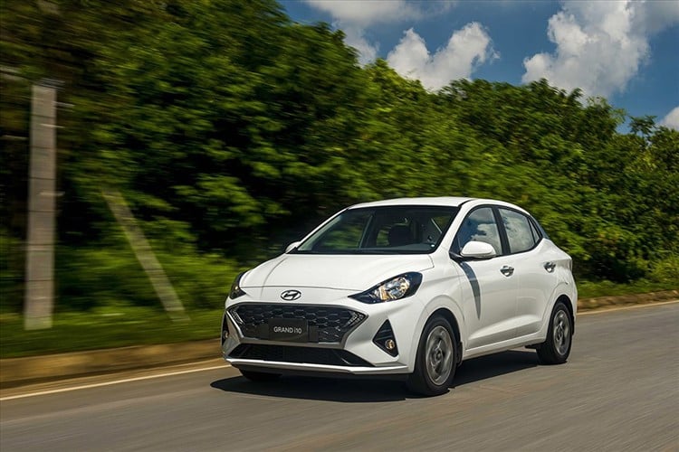 Hyundai Grand i10 là mẫu xe có biên độ giảm doanh số ít nhất.