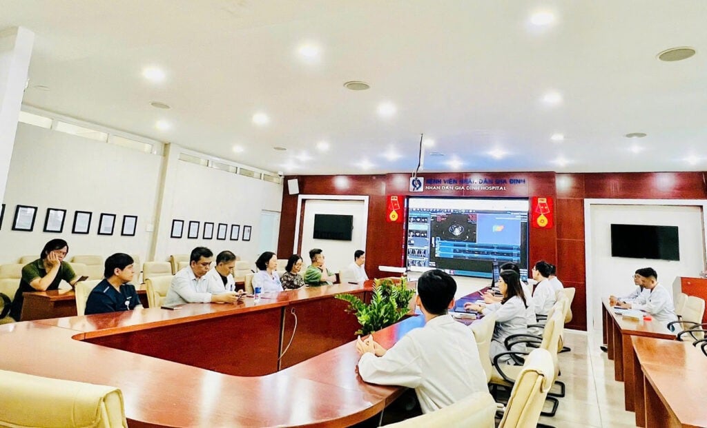 Ê-kíp chuyên môn đã họp khẩn, xây dựng phương án lấy, ghép tạng chính xác đến từng phút - Ảnh BVCC